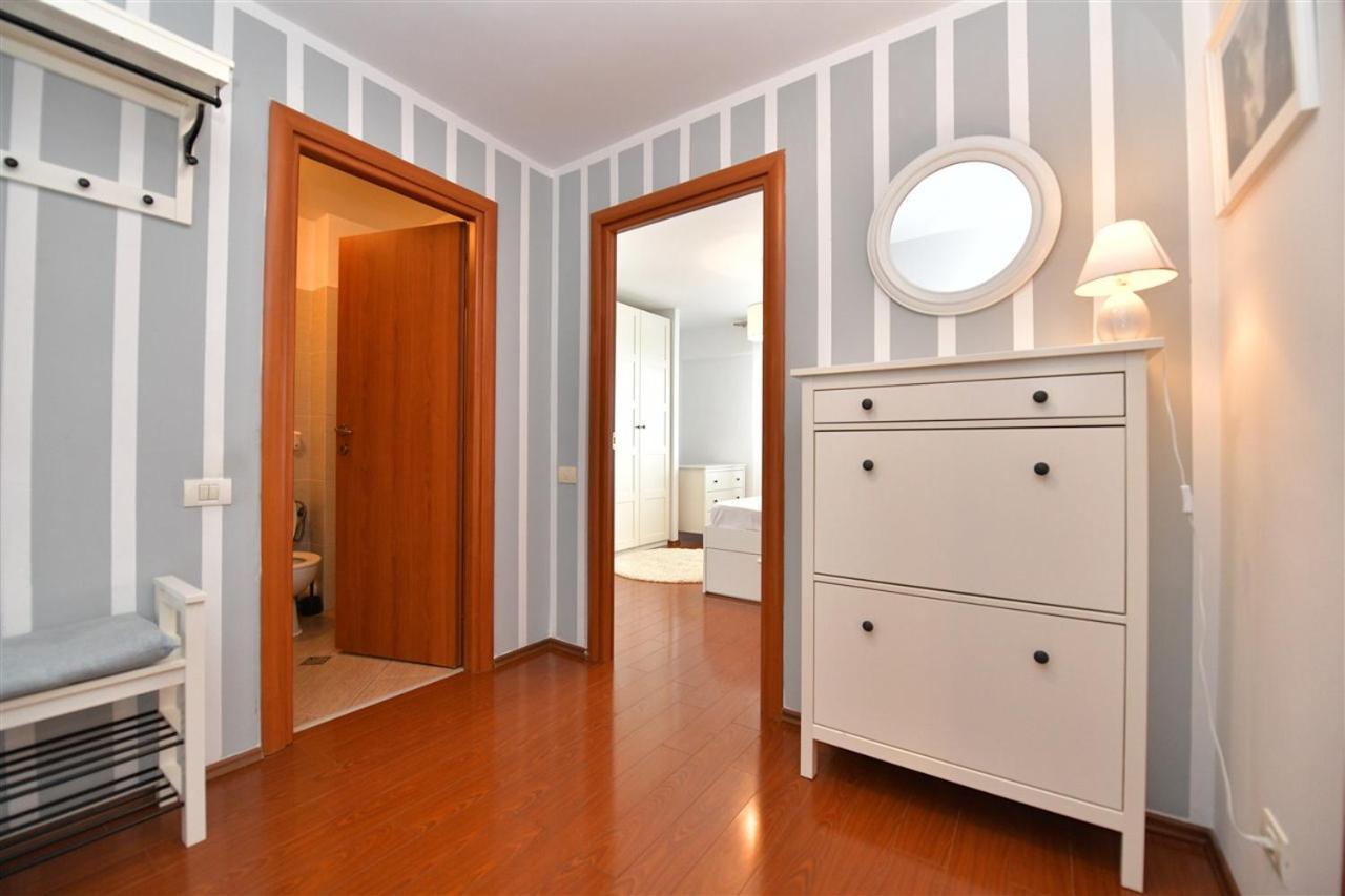 Apartament Lux 1 Mai Pod Bukarest Exteriör bild